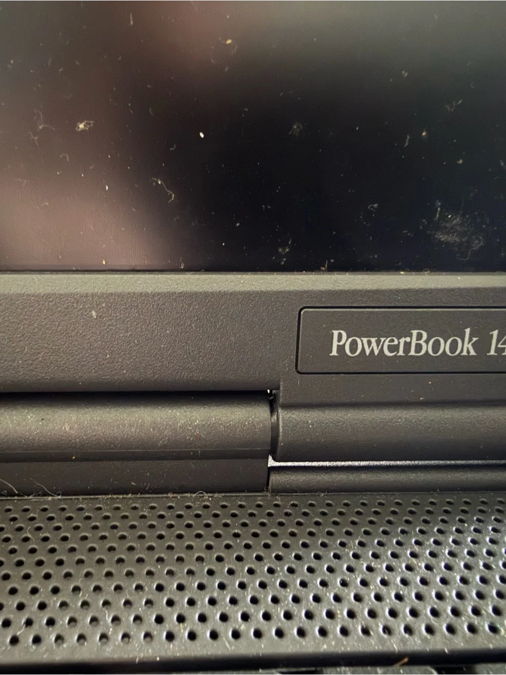 Vintage Apple Macintosh PowerBook 1400c/133